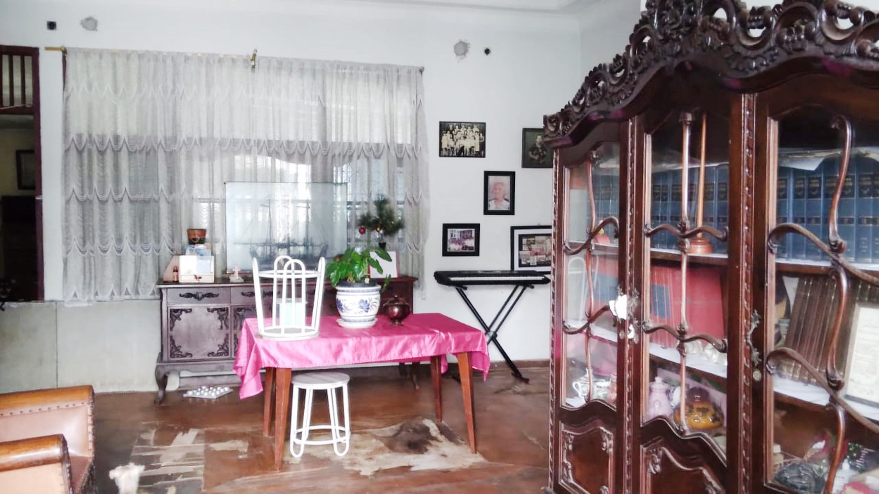 Rumah Hitung Tanah Area Cipete