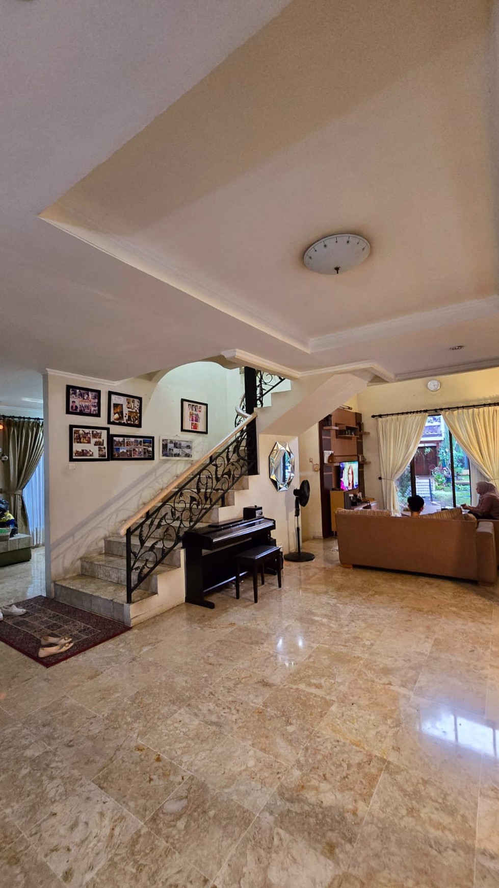 Rumah Hitung Tanah Area Cipete