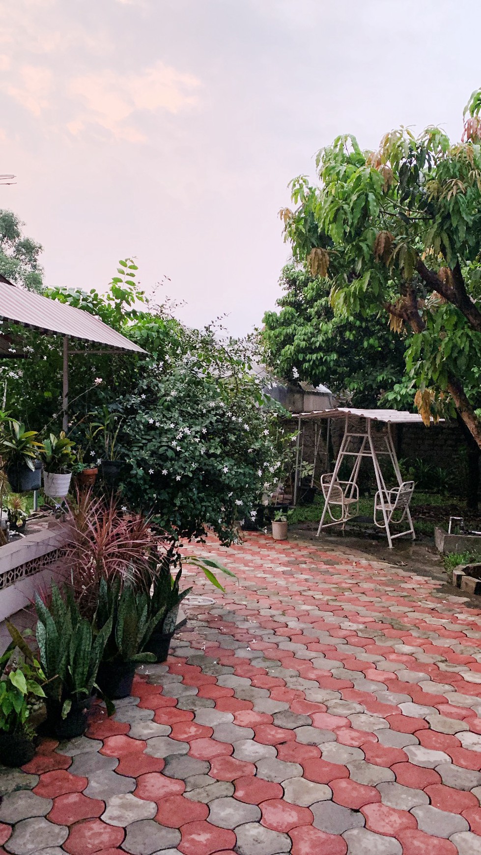 Rumah Hitung Tanah Area Cipete