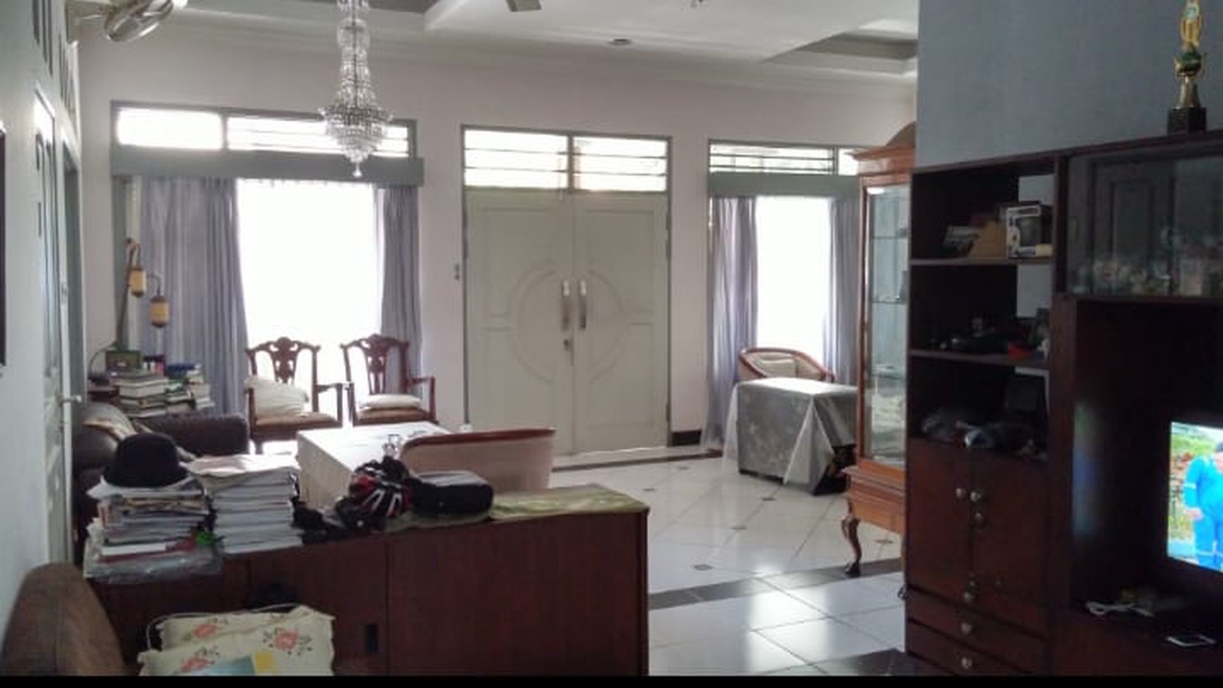 Di Jual Rumah Siap Huni dan Tenang lokasi di Jalan Sambas, Kebayoran Baru, Jakarta Selatan.