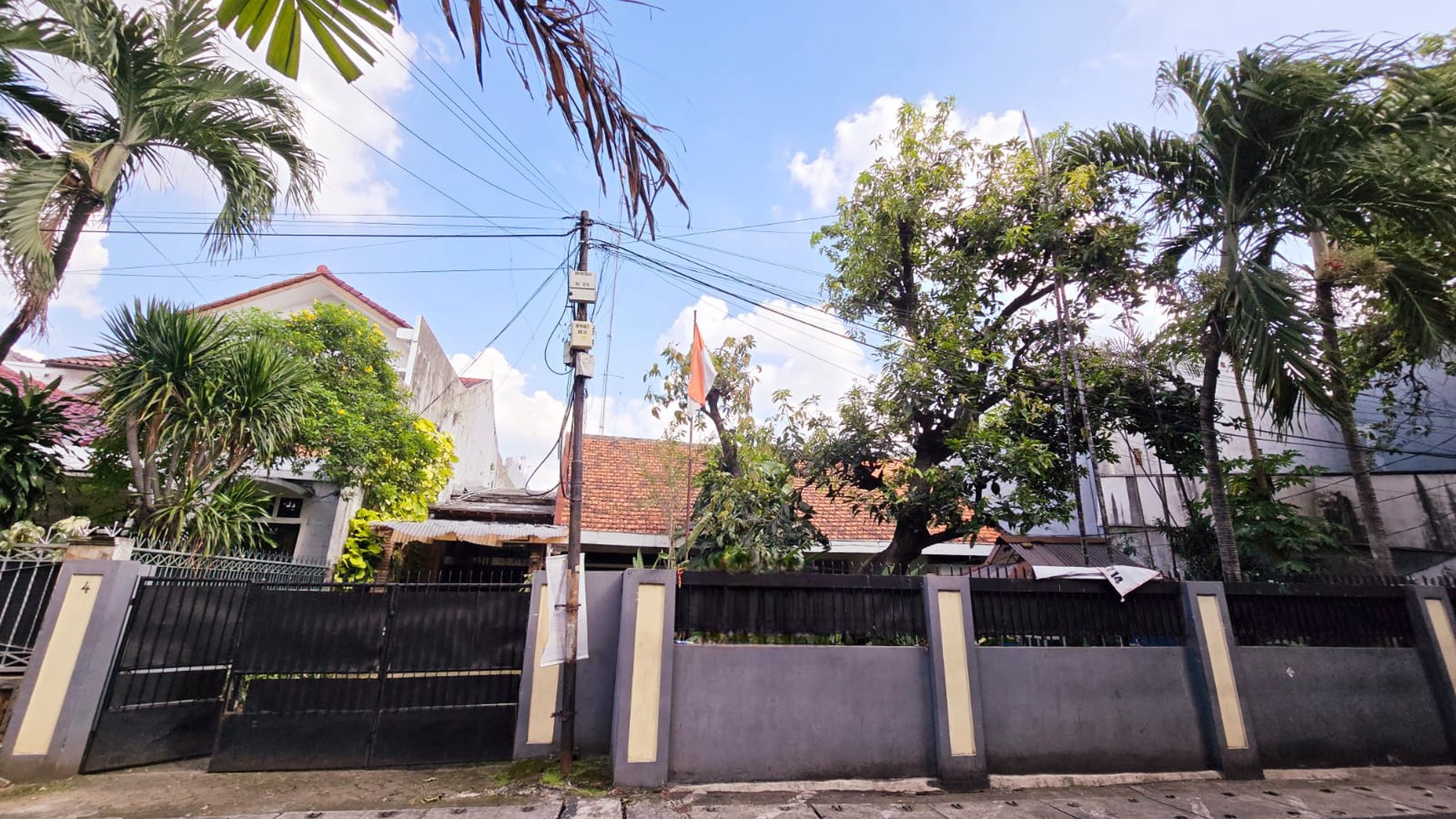 Rumah Bagus Di Jl Kebun Besar Cilandak Jakarta Selatan