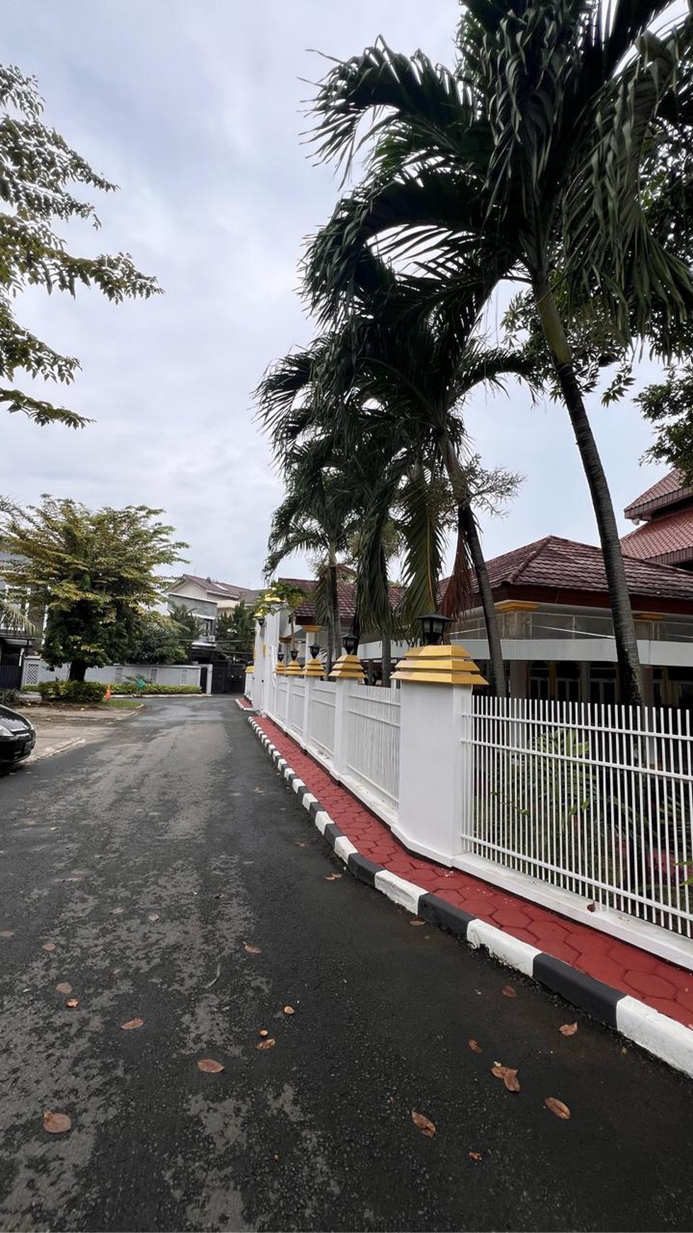 Rumah Bagus Di Jl Adhyaksa Lebak Bulus Jakarta Selatan