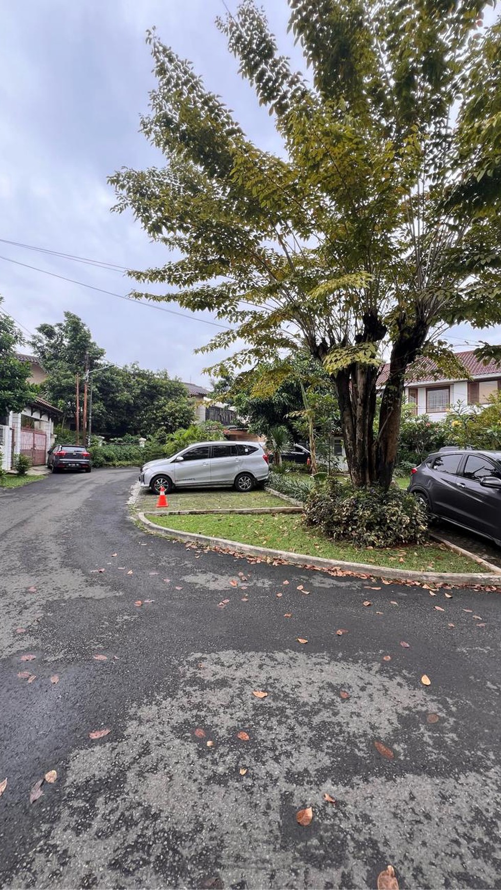 Rumah Bagus Di Jl Adhyaksa Lebak Bulus Jakarta Selatan