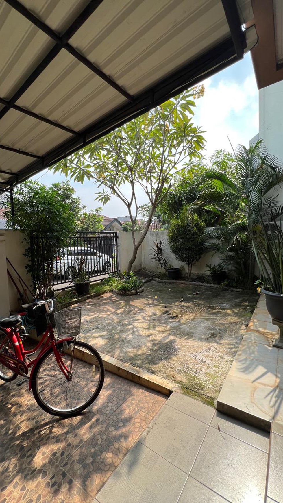 Dijual Rumah di Kencana Loka - BSD Tangerang Selatan