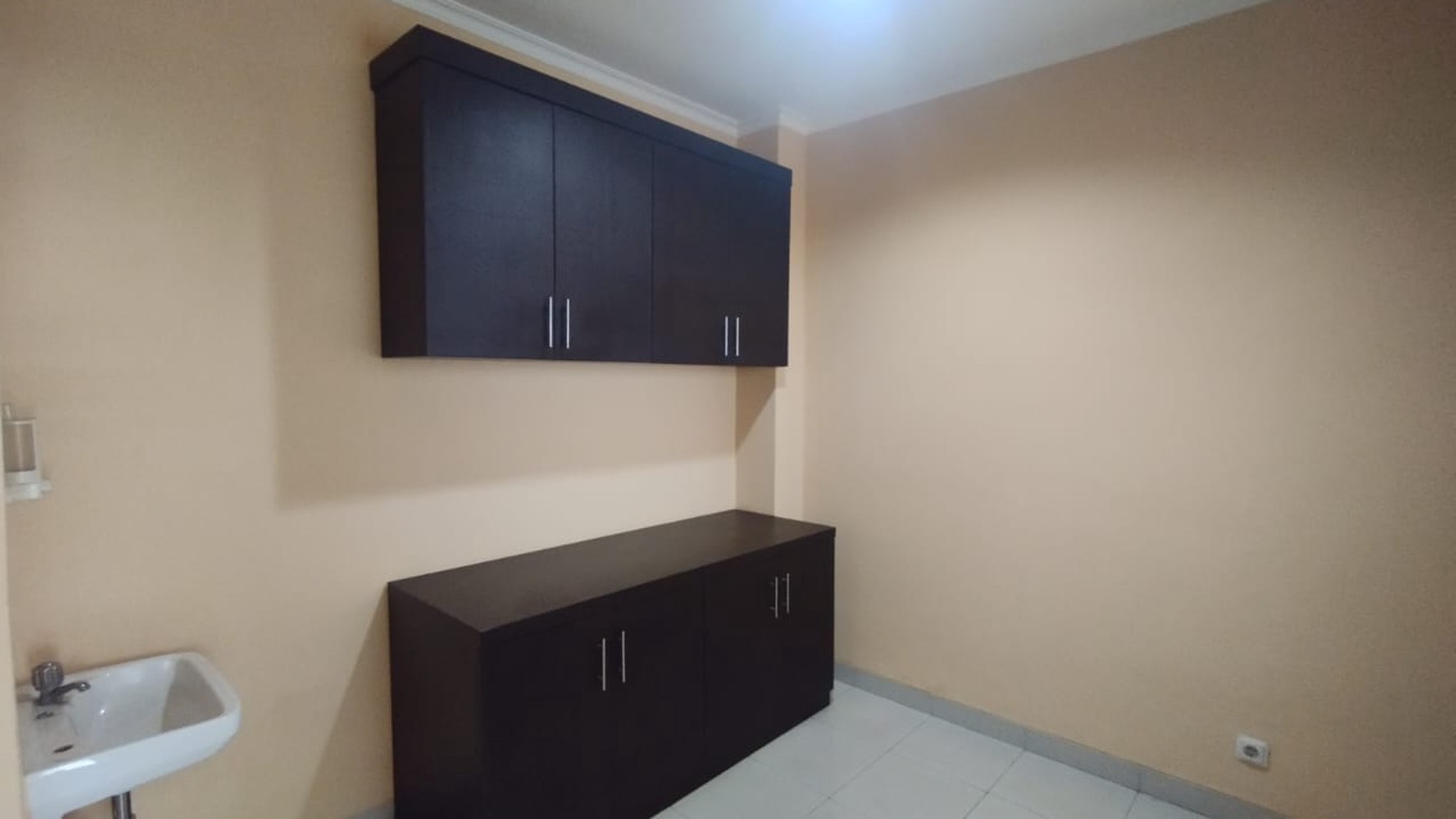 Dijual Harga Bagus Ruko di Golden Boulevard BSD City Tangerang Selatan