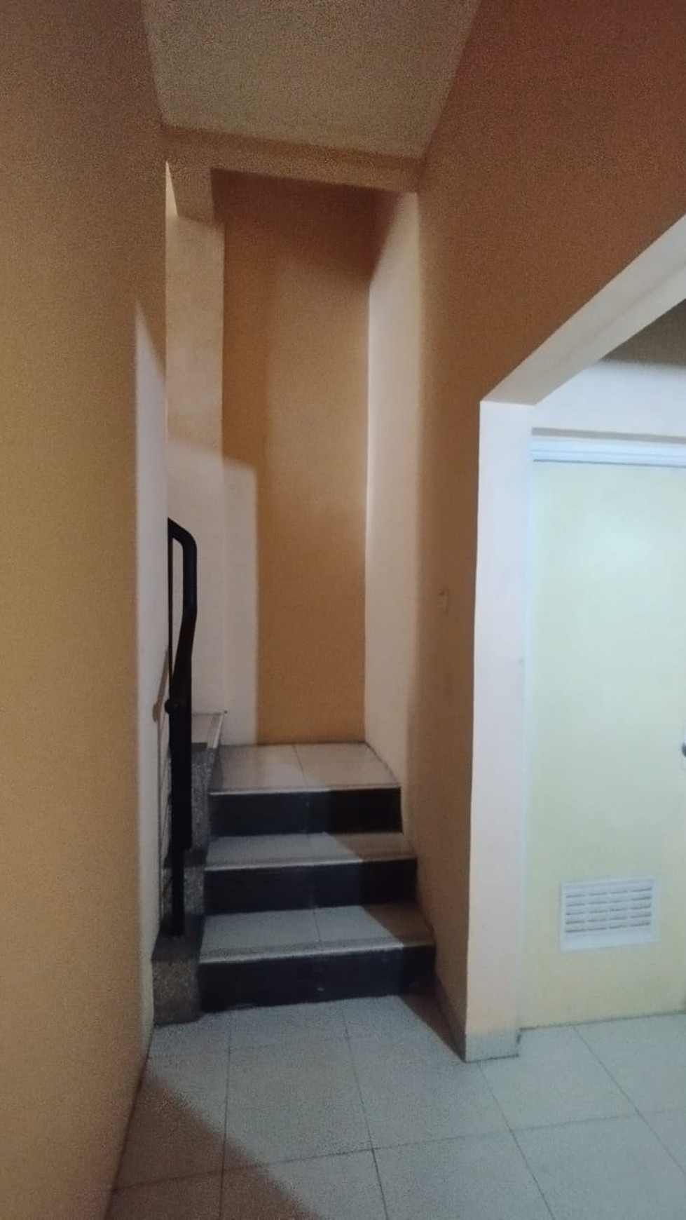 Dijual Harga Bagus Ruko di Golden Boulevard BSD City Tangerang Selatan