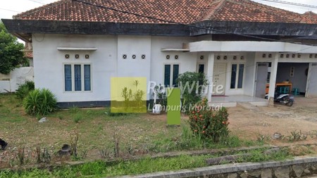 Dijual rumah strategis pinggir jalan lokasi metro