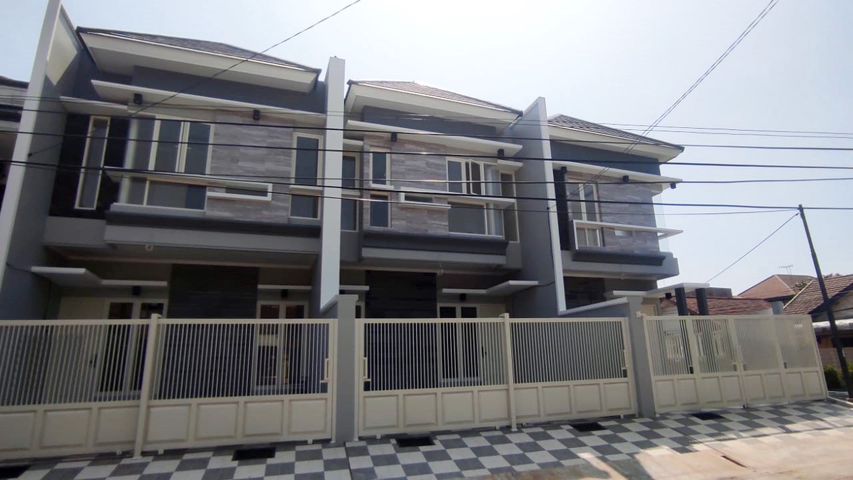 Dijual Rumah Baru Gress di Nginden Intan Timur Surabaya Timur, Mi