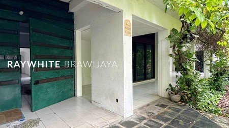 Rumah Tua Layak Huni Lokasi Strategis Area Kemang