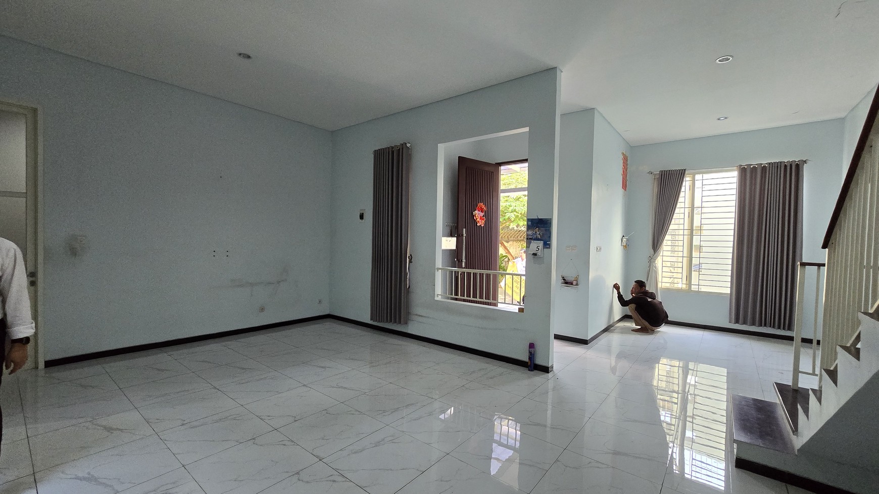 Dijual Bangunan Masih Baru Minimalis Tengah Kota Surabaya