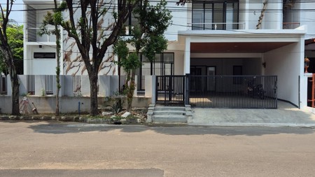 Rumah Brand New ,mewah di Mertilang, Bintaro Jaya