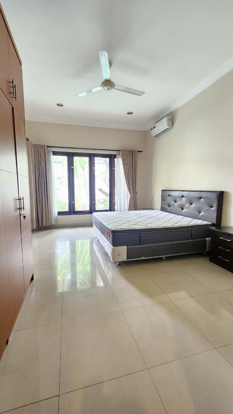 Available House FOR RENT AT KEMANG