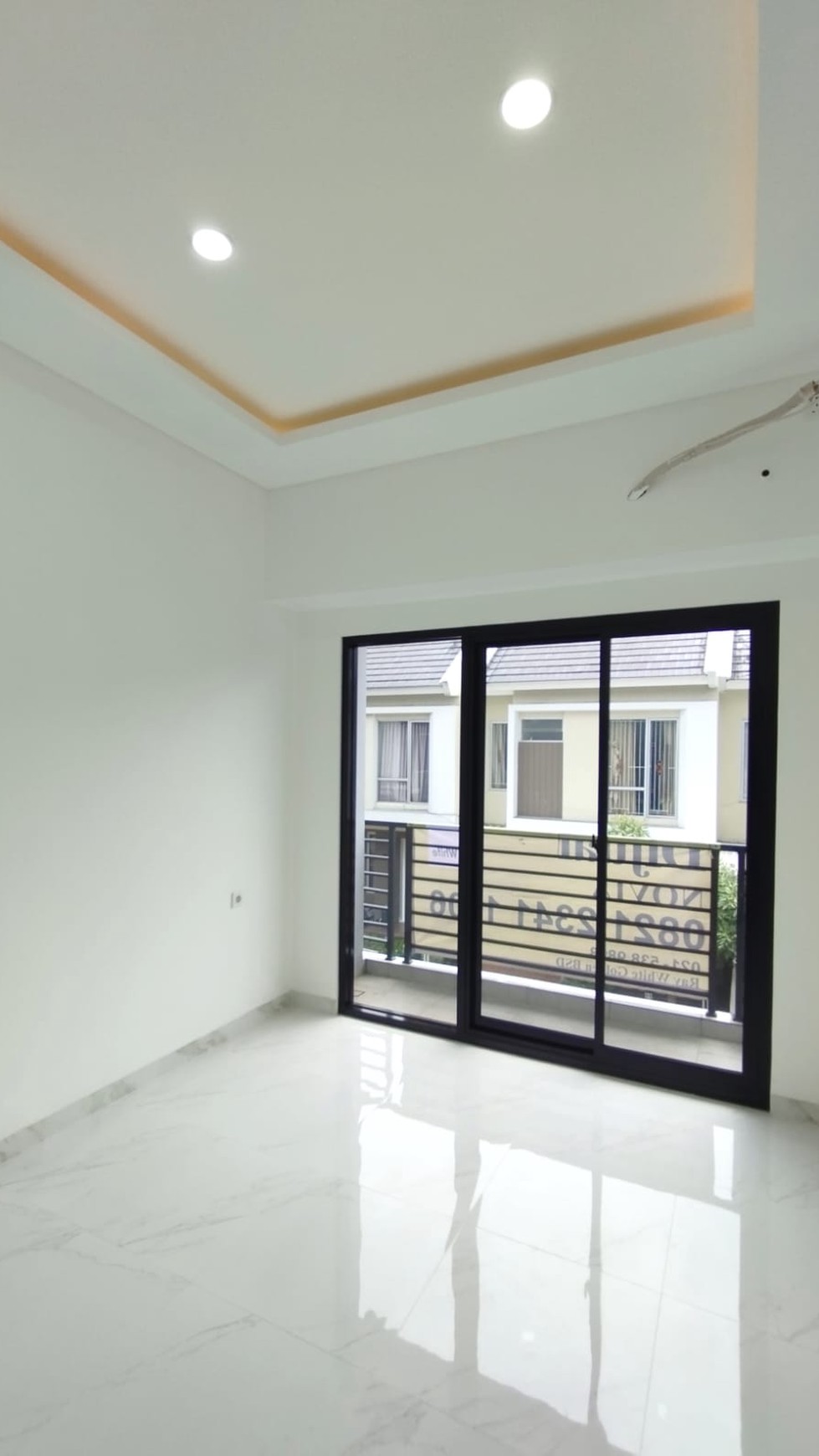 Dijual Rumah di Malibu Village JL. Fernhil - Gading Serpong Tangerang