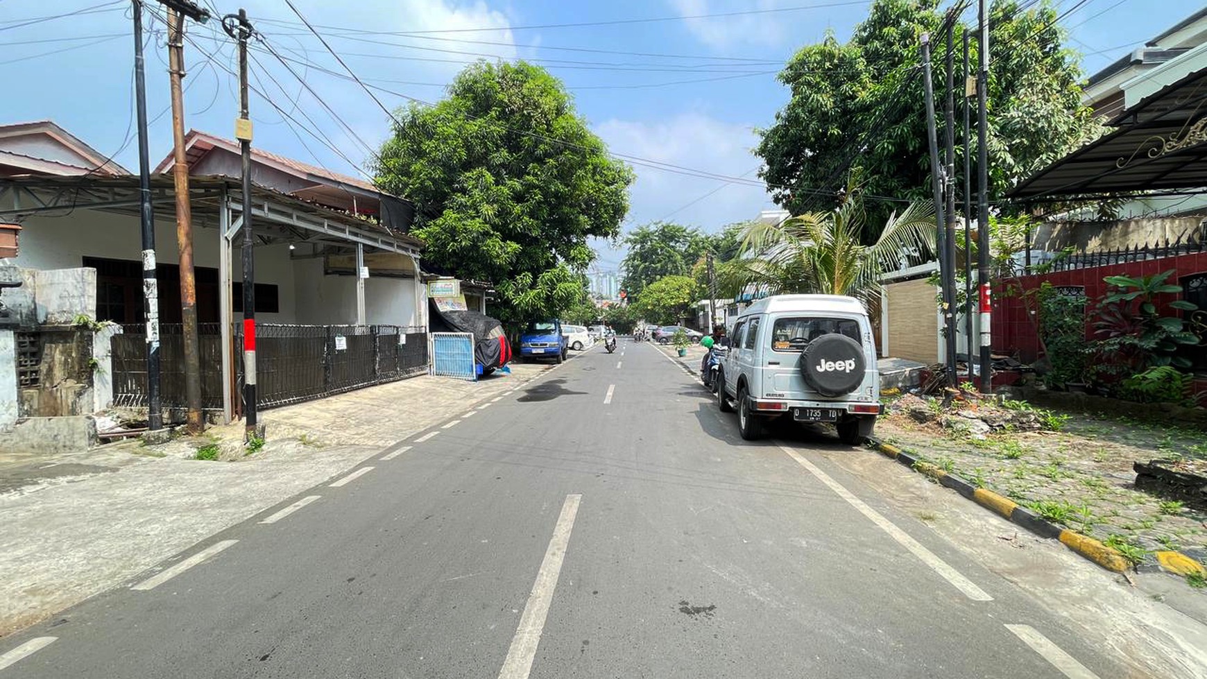 Rumah Tua Percetakan Negara, jalan besar, extra space trotoar lebar