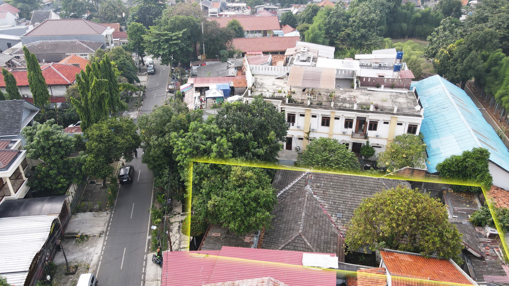 Rumah Tua Percetakan Negara, jalan besar, extra space trotoar lebar