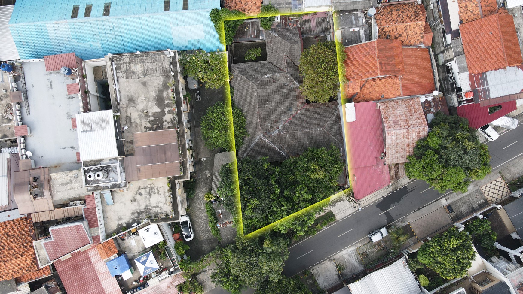 Rumah Tua Percetakan Negara, jalan besar, extra space trotoar lebar