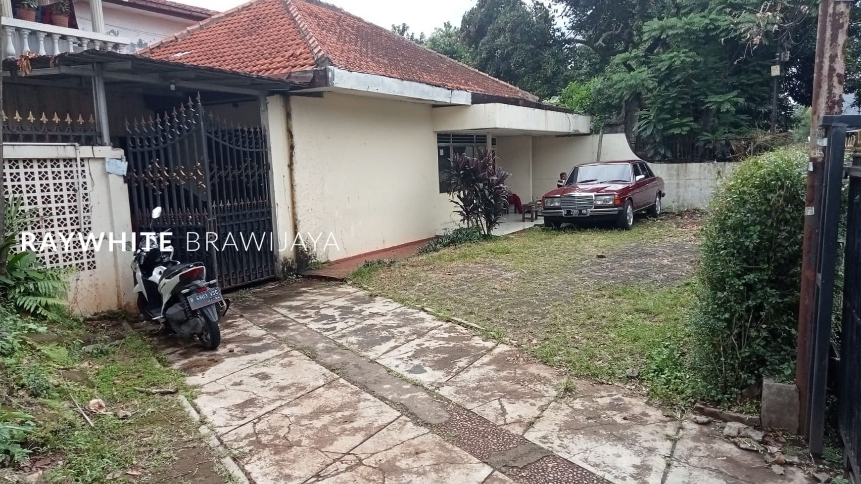 Rumah Lama Lokasi Strategis Are Pondok Labu