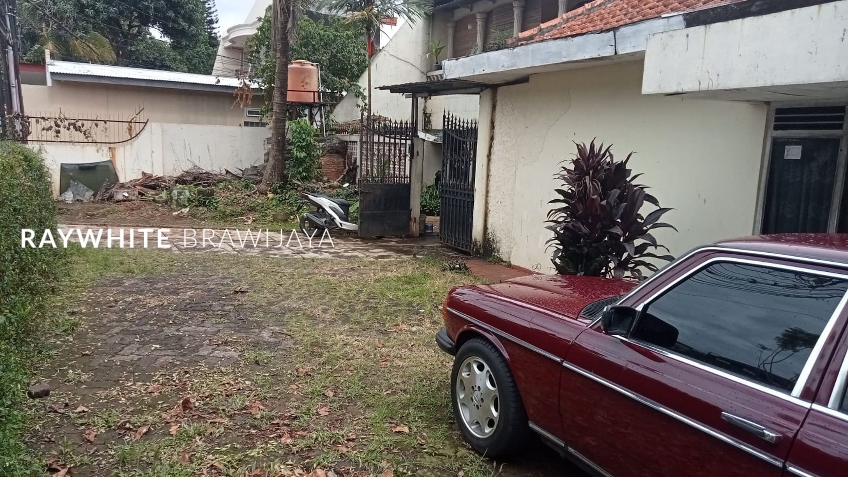 Rumah Lama Lokasi Strategis Are Pondok Labu