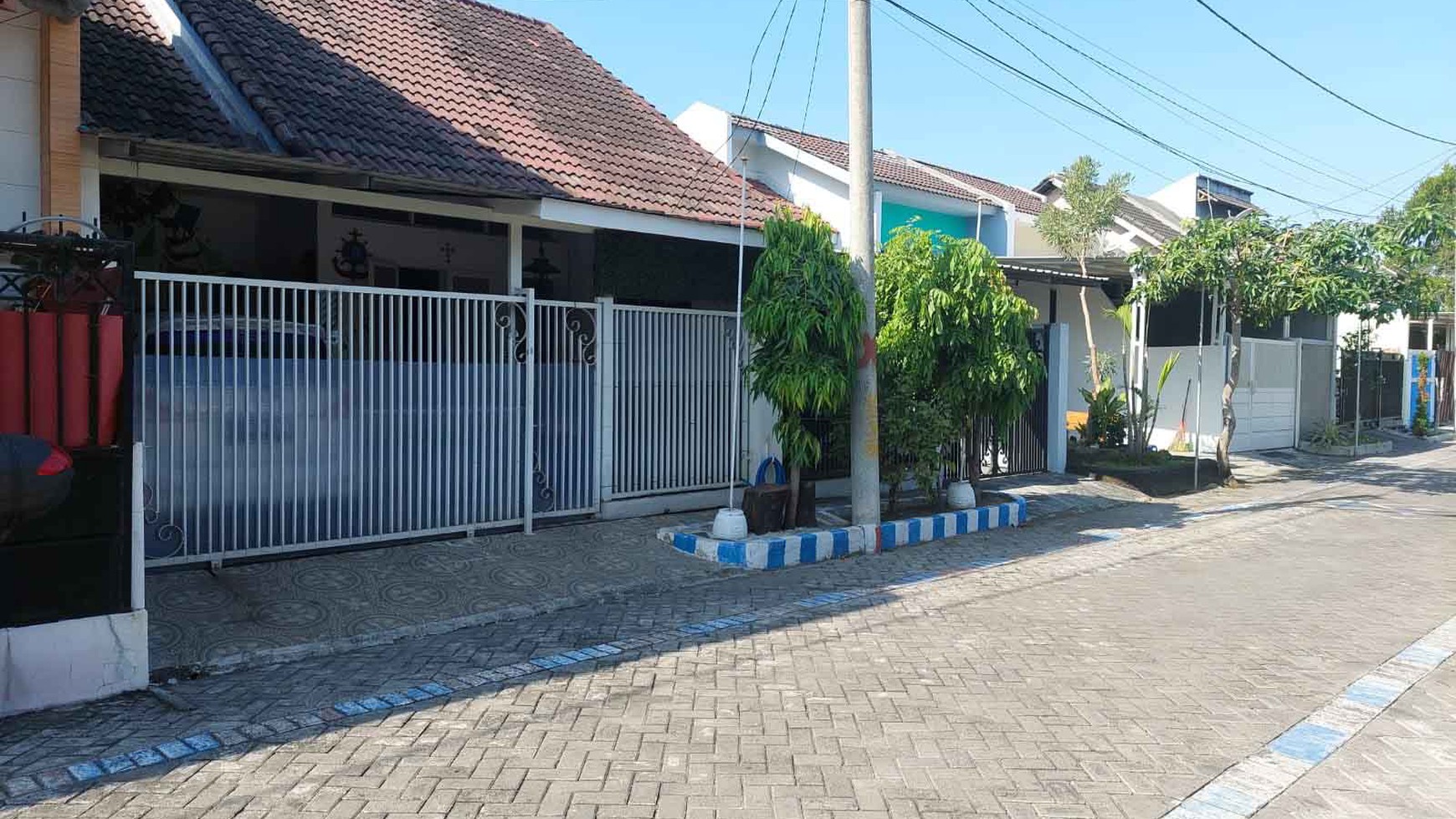 Rumah di Kebraon Asri " Ramada Regency " Surabaya Barat, Bagus + Terawat, Row Jalan Lebar SIAP HUNI - HS -