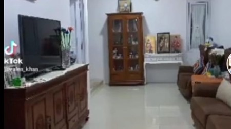 Rumah Cantik Siap Huni dengan Kondisi Rapi dan Hunian Nyaman @Jombang, Ciputat