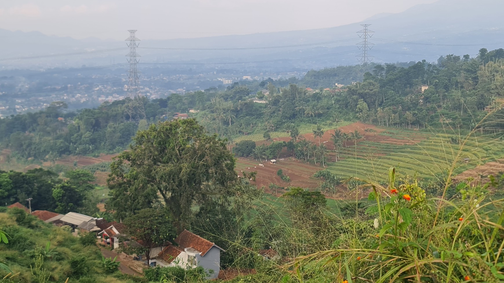 Tanah Luas  Soreang, Bandung 