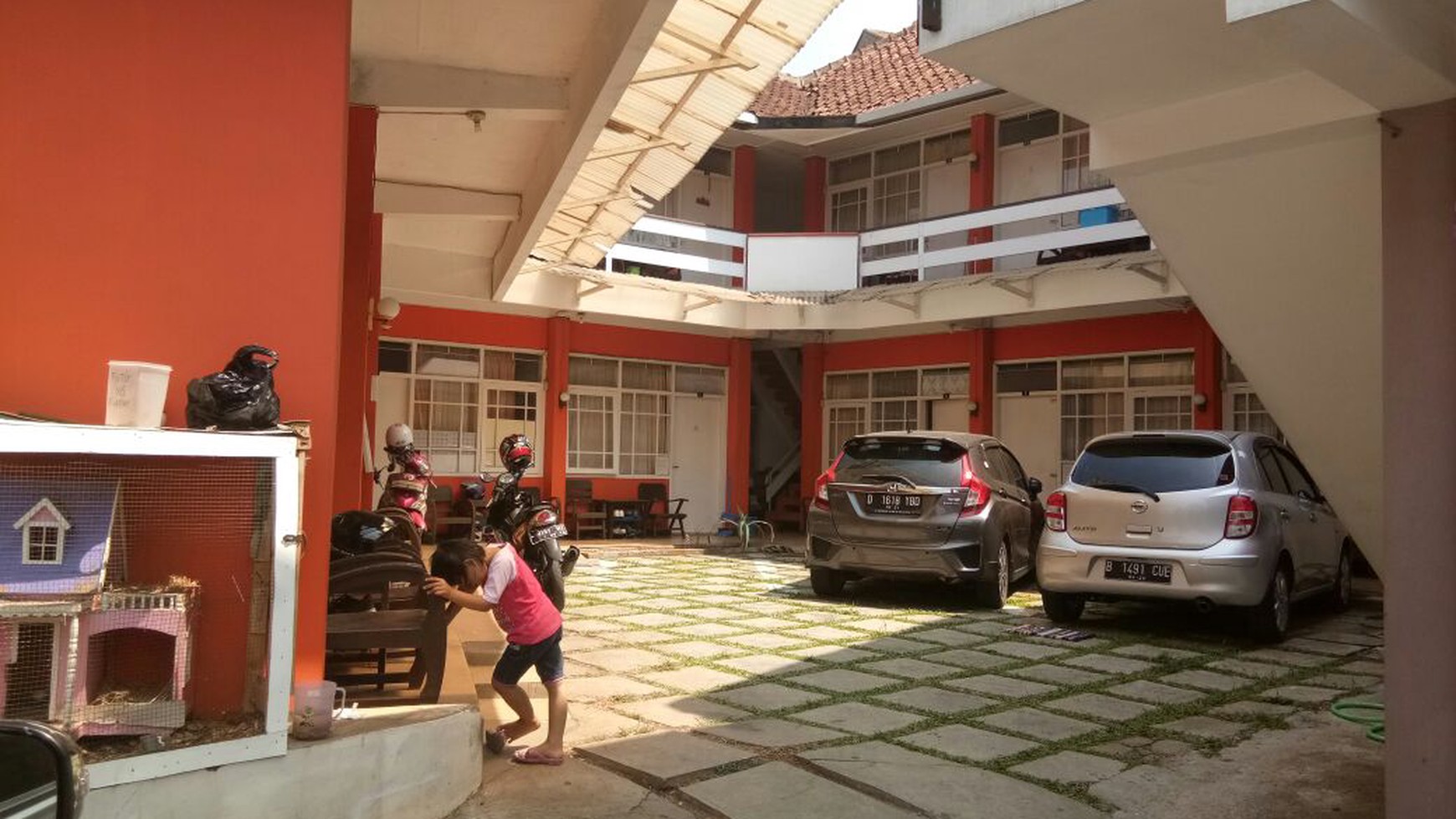 Rukost Strategis 2 Lantai di Sayap Dago Bandung