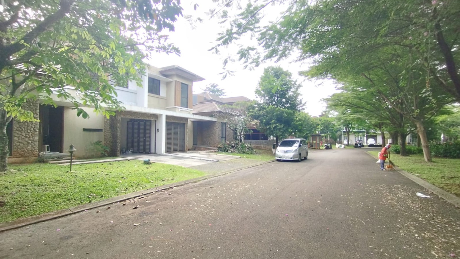 Rumah Bagus The Avani Lavanya BSD City, Dekat Universitas & Stasiun Intermoda, LLingkungan Asri, Rindang, Aman & Nyaman 