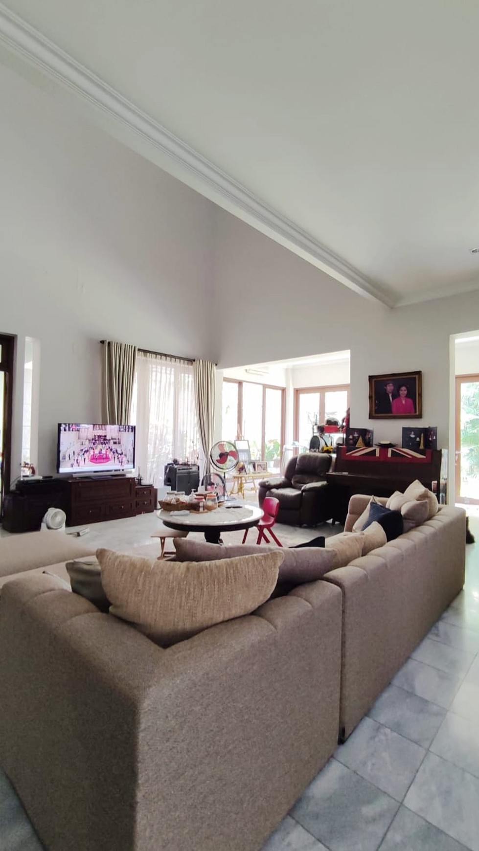 Rumah Hitung Tanah Area Cipete