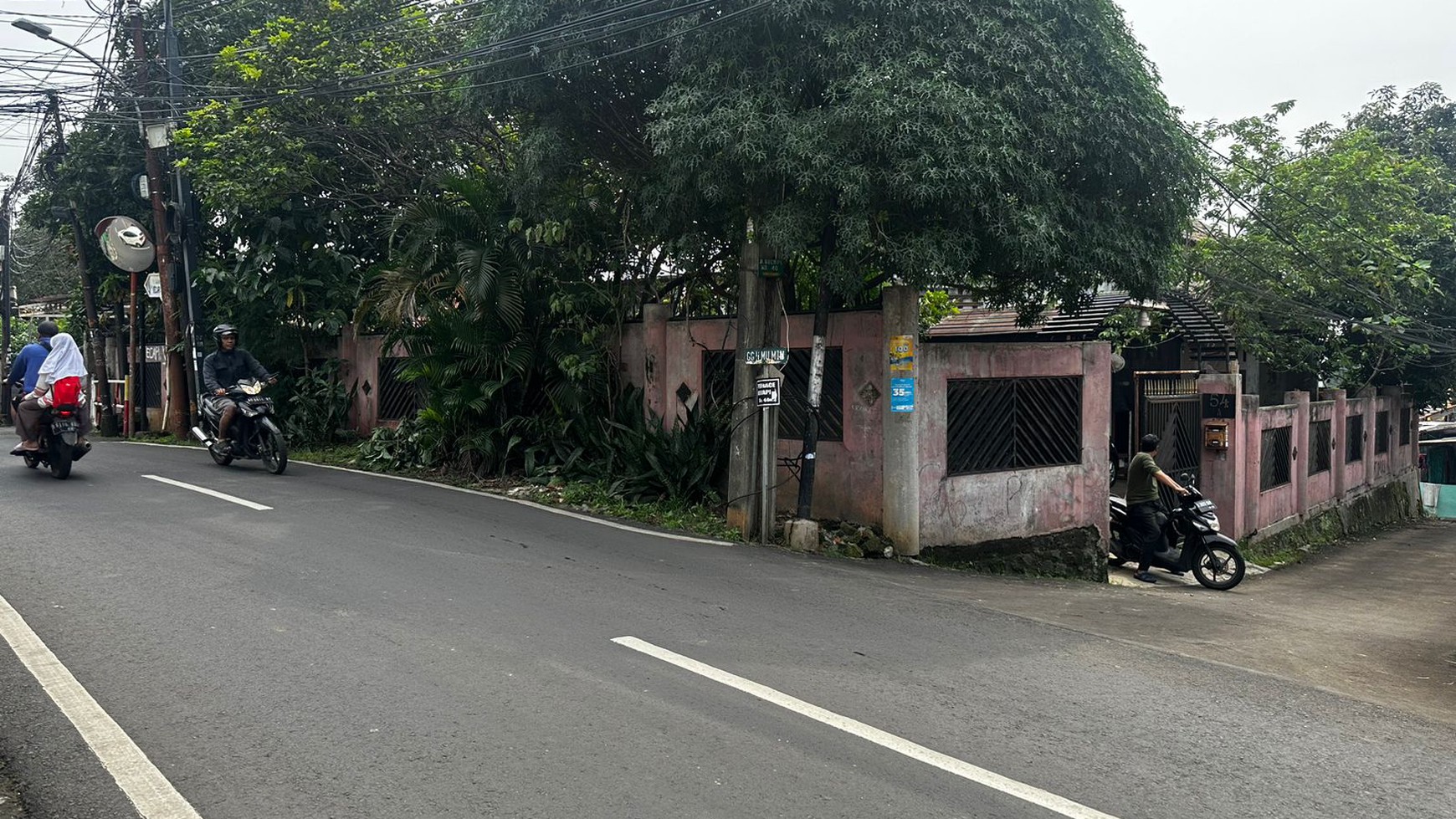 Rumah Hitung Tanah Area Cipete