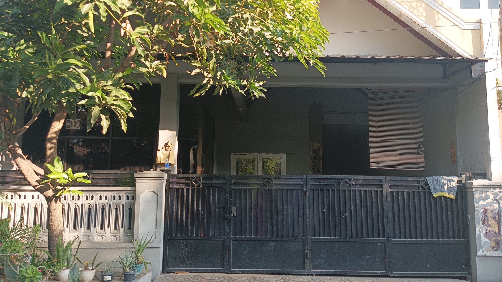 Disewakan Rumah Jalan Ikan Daerah Perak Pelabuhan Surabaya