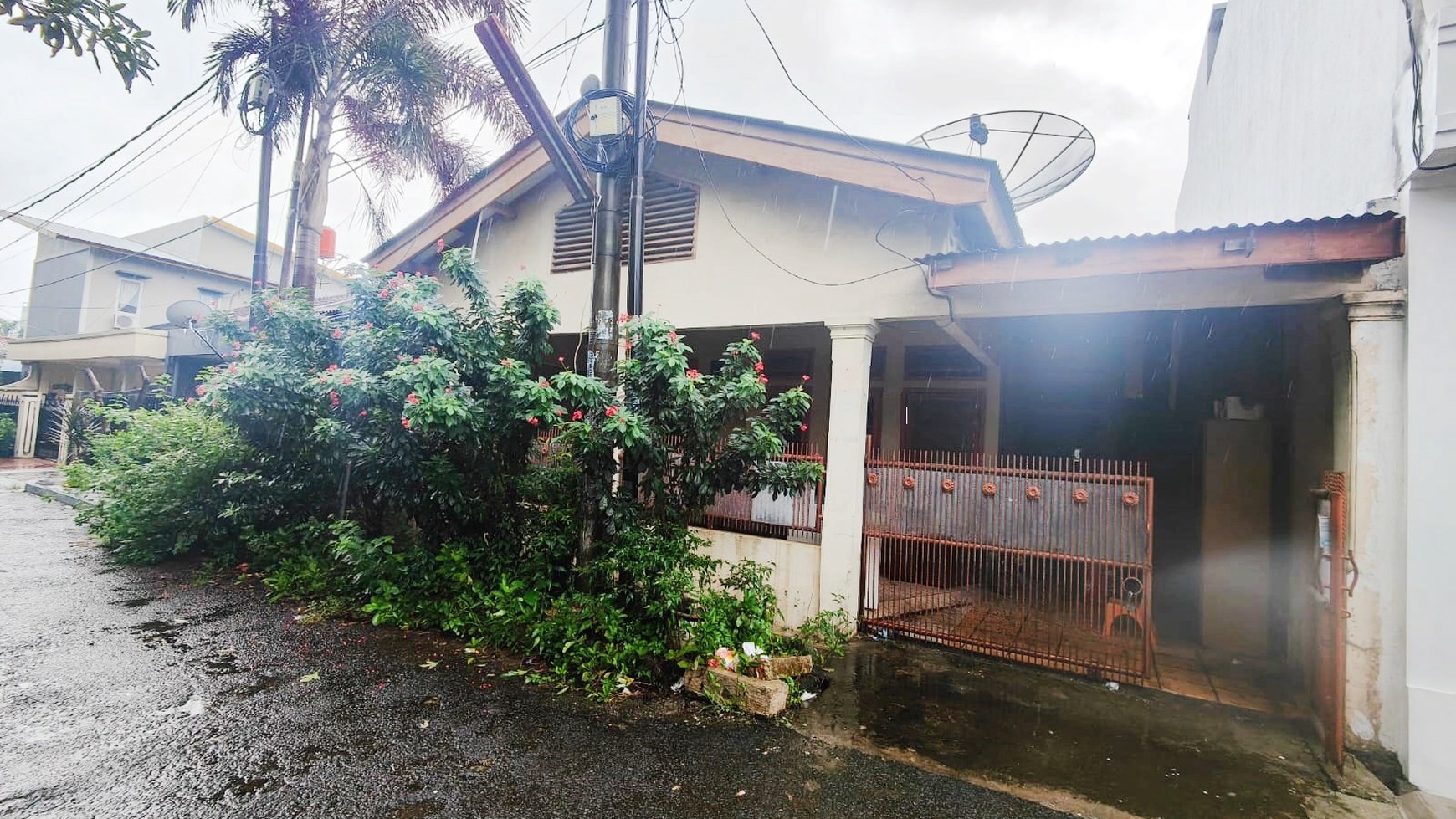 Rumah Bagus di Pondok Ranji Tangerang Selatan