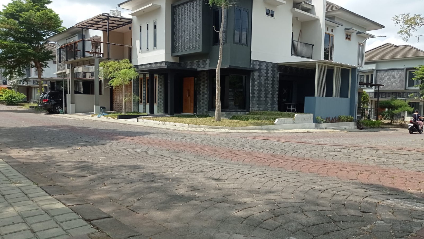 Rumah Mewah 2 Lantai di Perum Fasco Mansion Ngaglik Sleman 