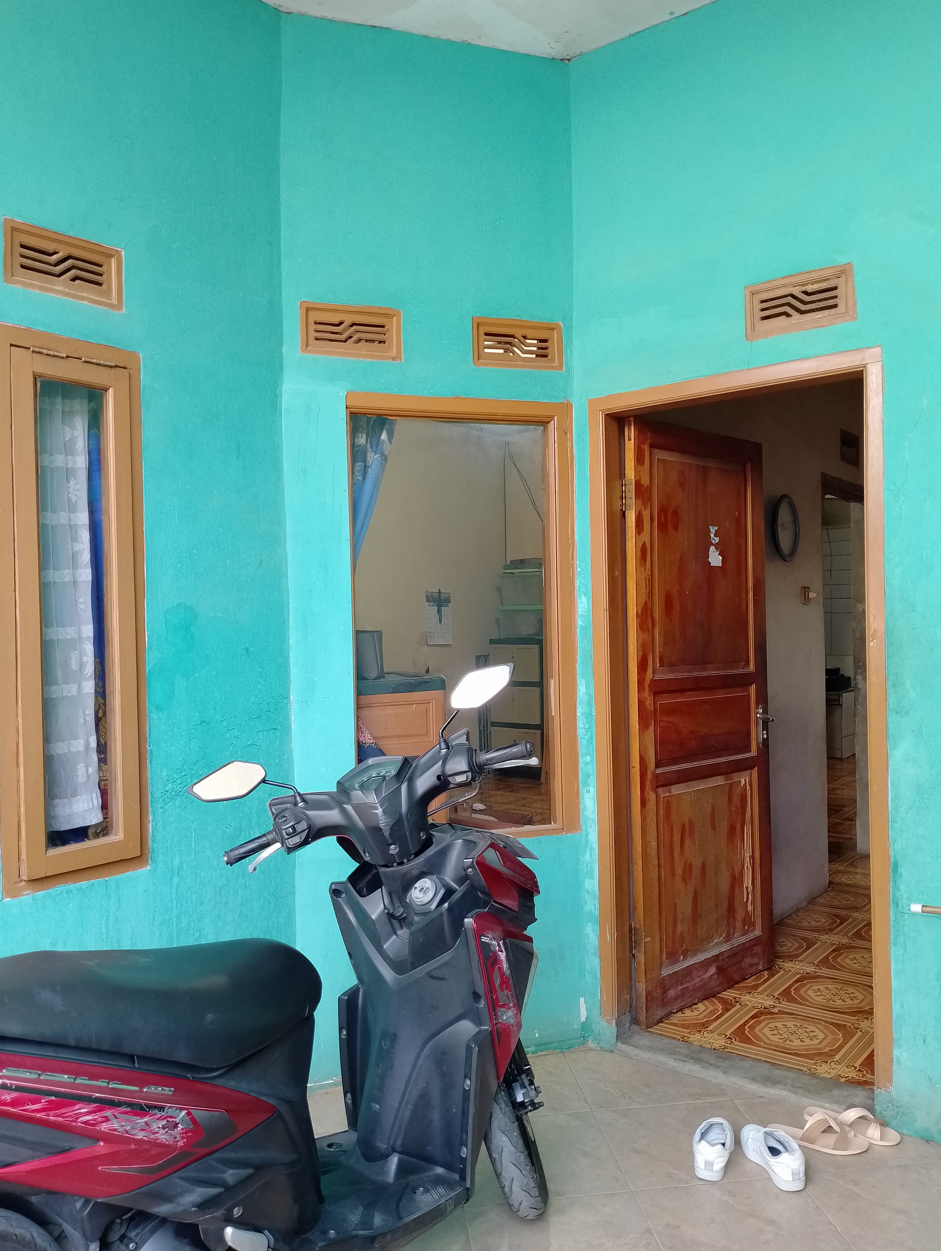 Rumah Permata Biru jual cepat