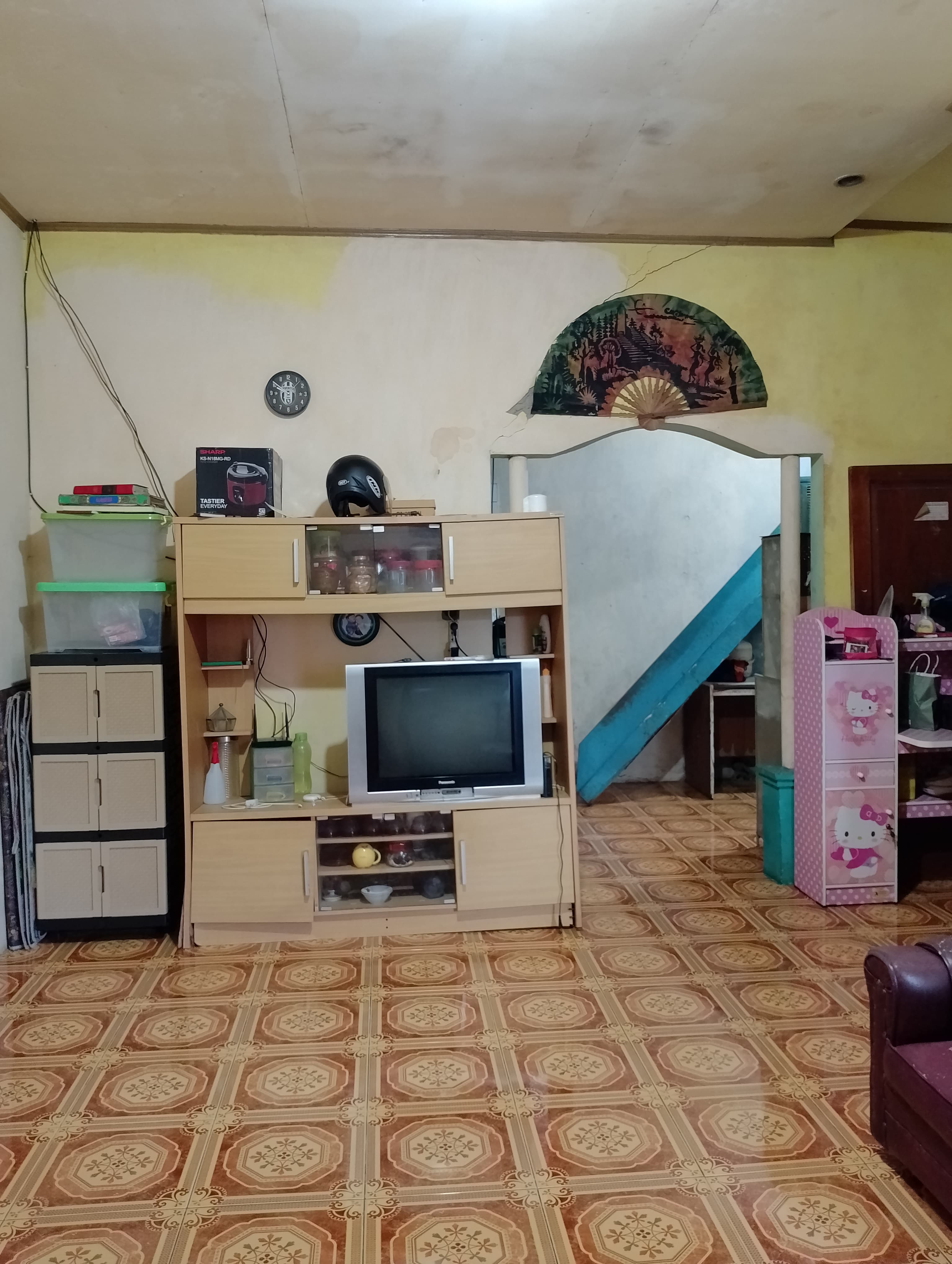 Rumah Permata Biru jual cepat