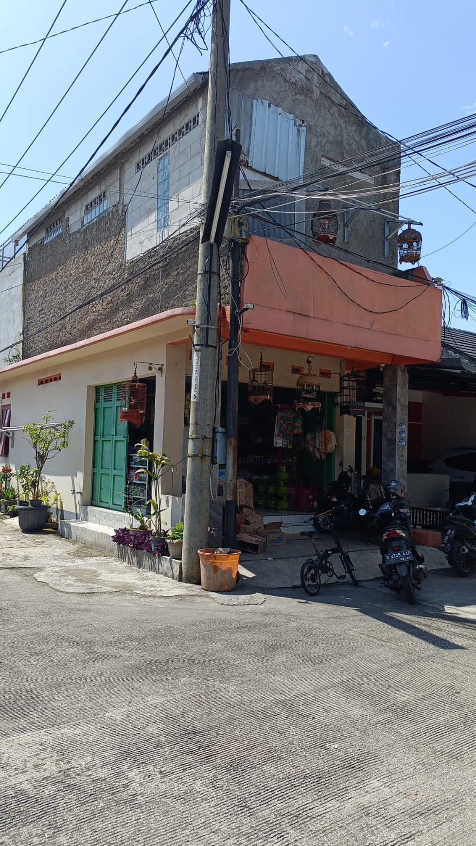 Rumah Minimalis Terawat di Bandung Indah Raya