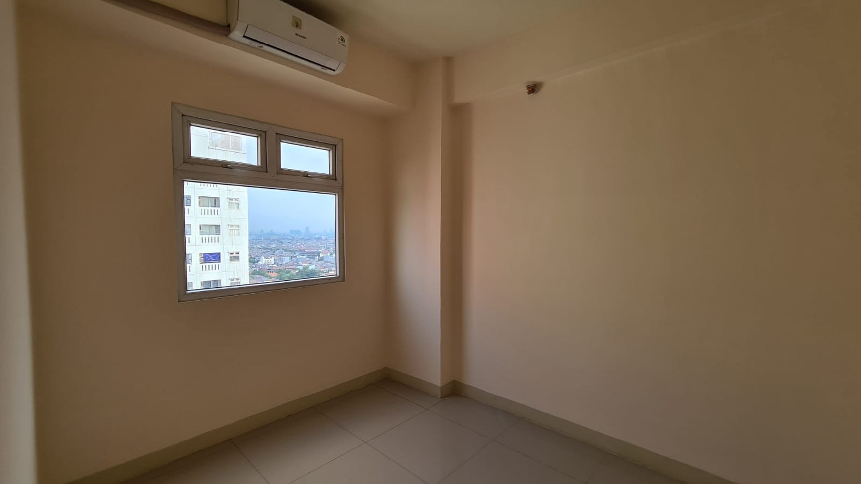 Apartment Green Pramuka Unit Orchid, Rawasari