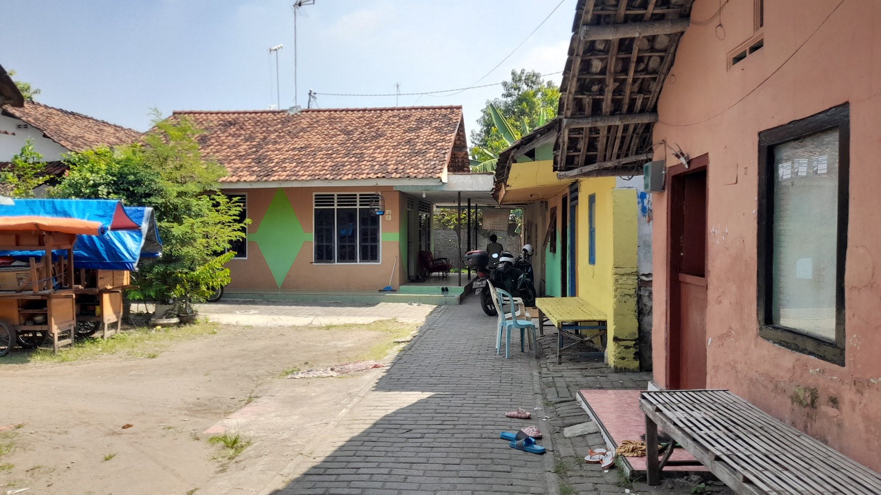 Kompleks rumah keluarga di Kepatihan, Jombang Kota