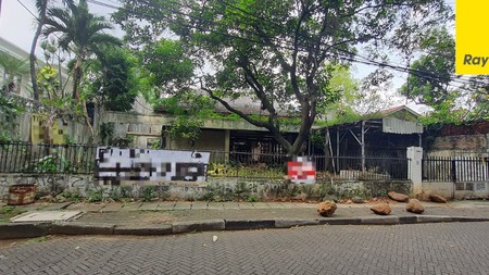 Rumah Perlu Renovasi di Menteng Jakarta Pusat 