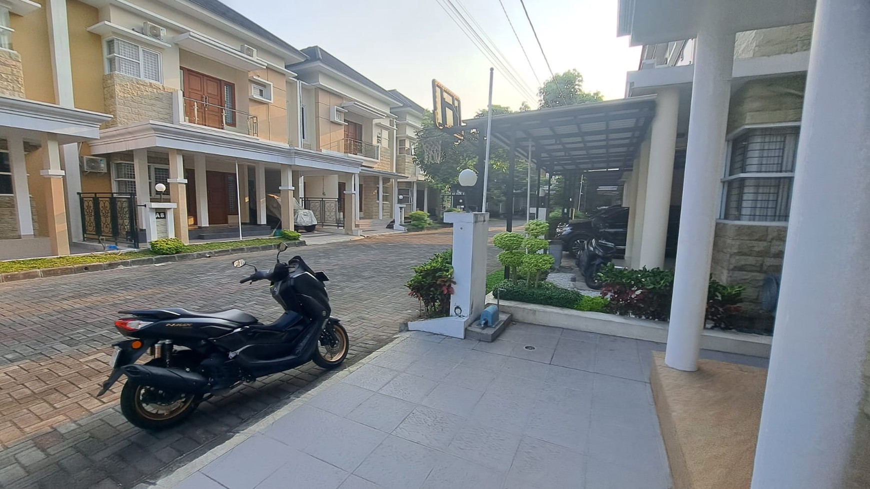 Rumah Mewah Semi Furnish Dalam Perum Pesona Blunyah Mlati Sleman 