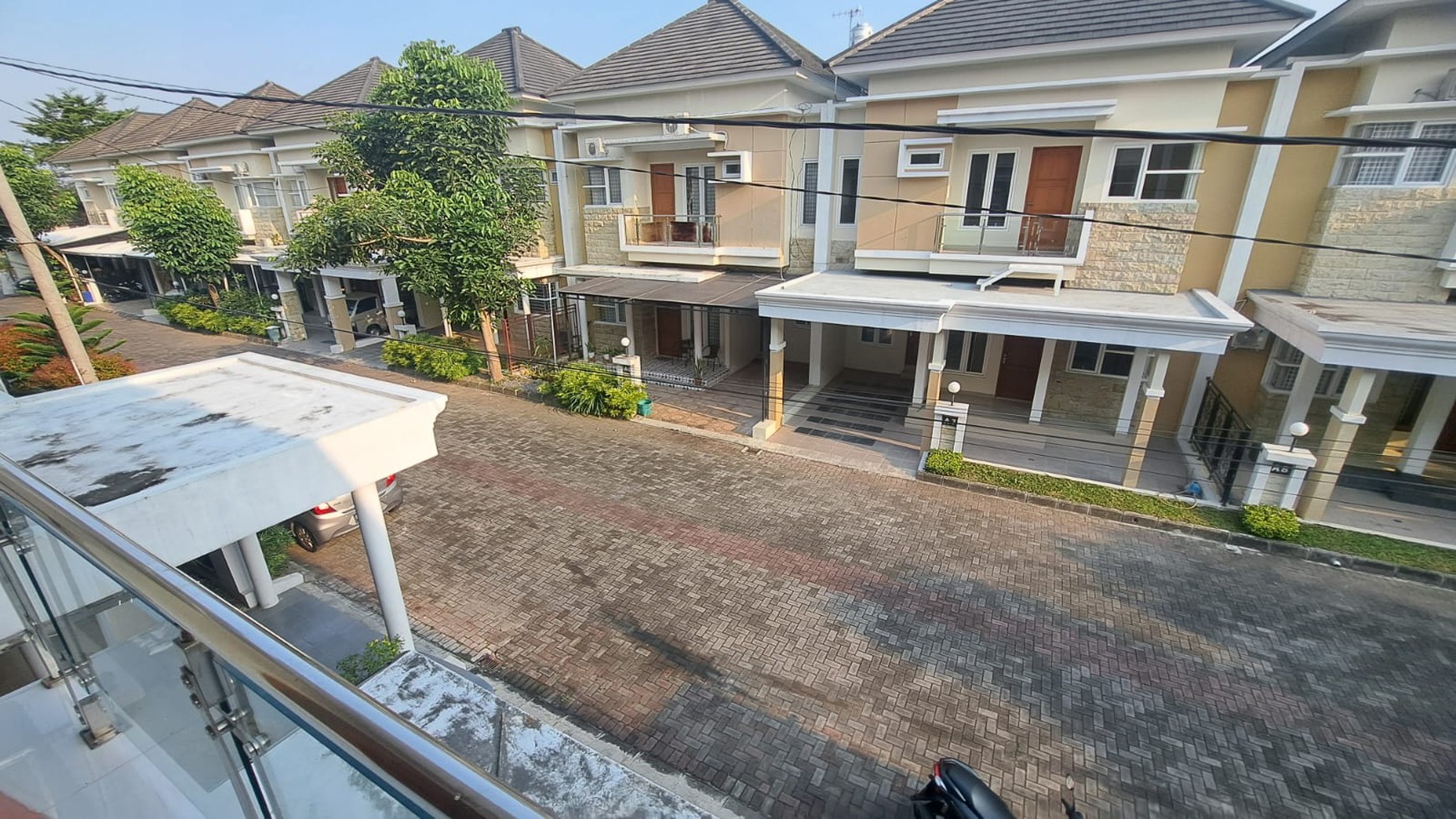 Rumah Mewah Semi Furnish Dalam Perum Pesona Blunyah Mlati Sleman 