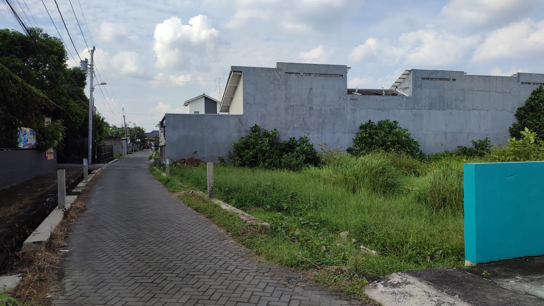 Rumah dan Ruang Usaha Lokasi Strategis Hanya Beberpa Meter Dari Jl Magelang Km 2