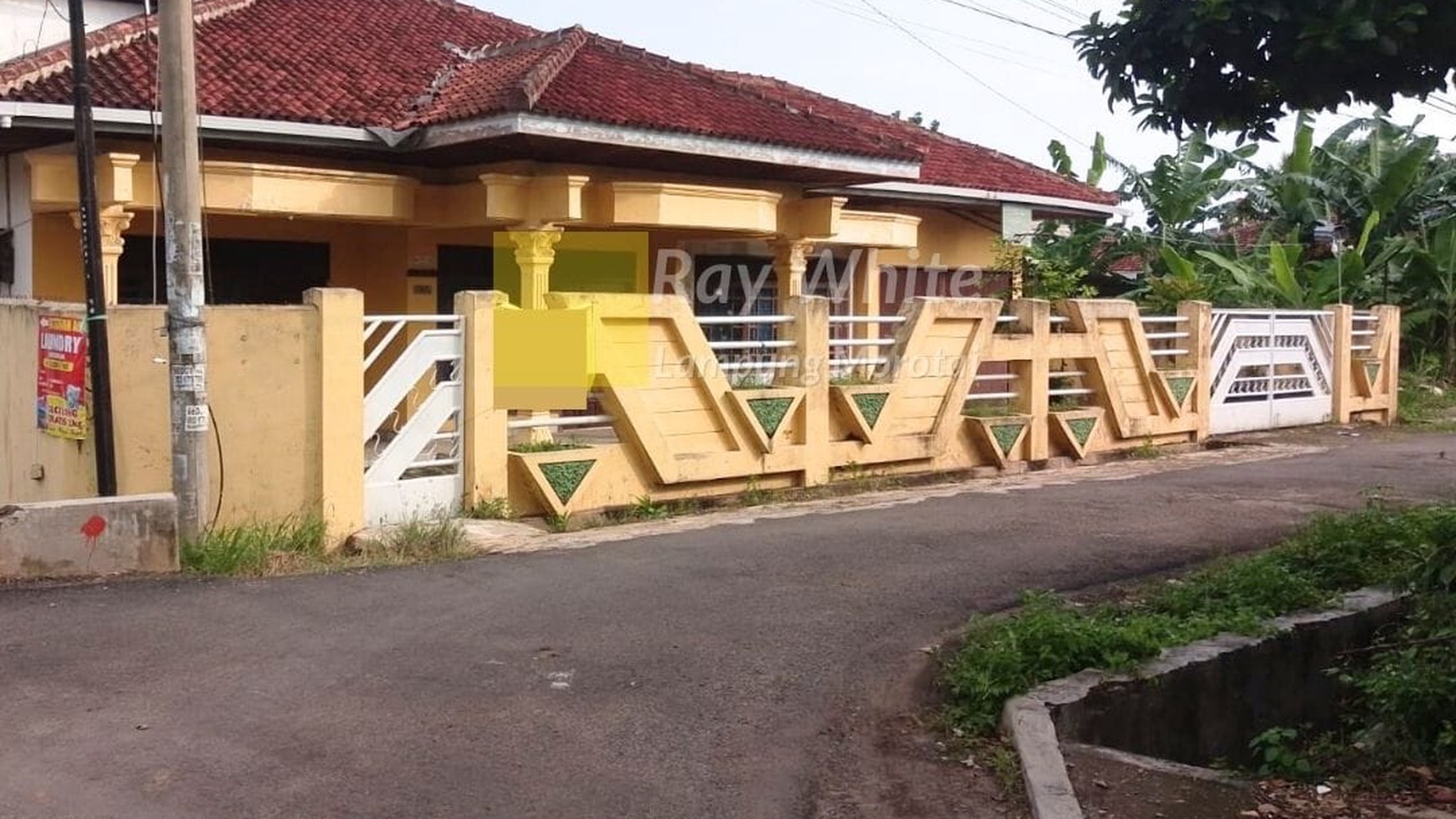 Miliki Rumah dengan Pagar Keliling lin