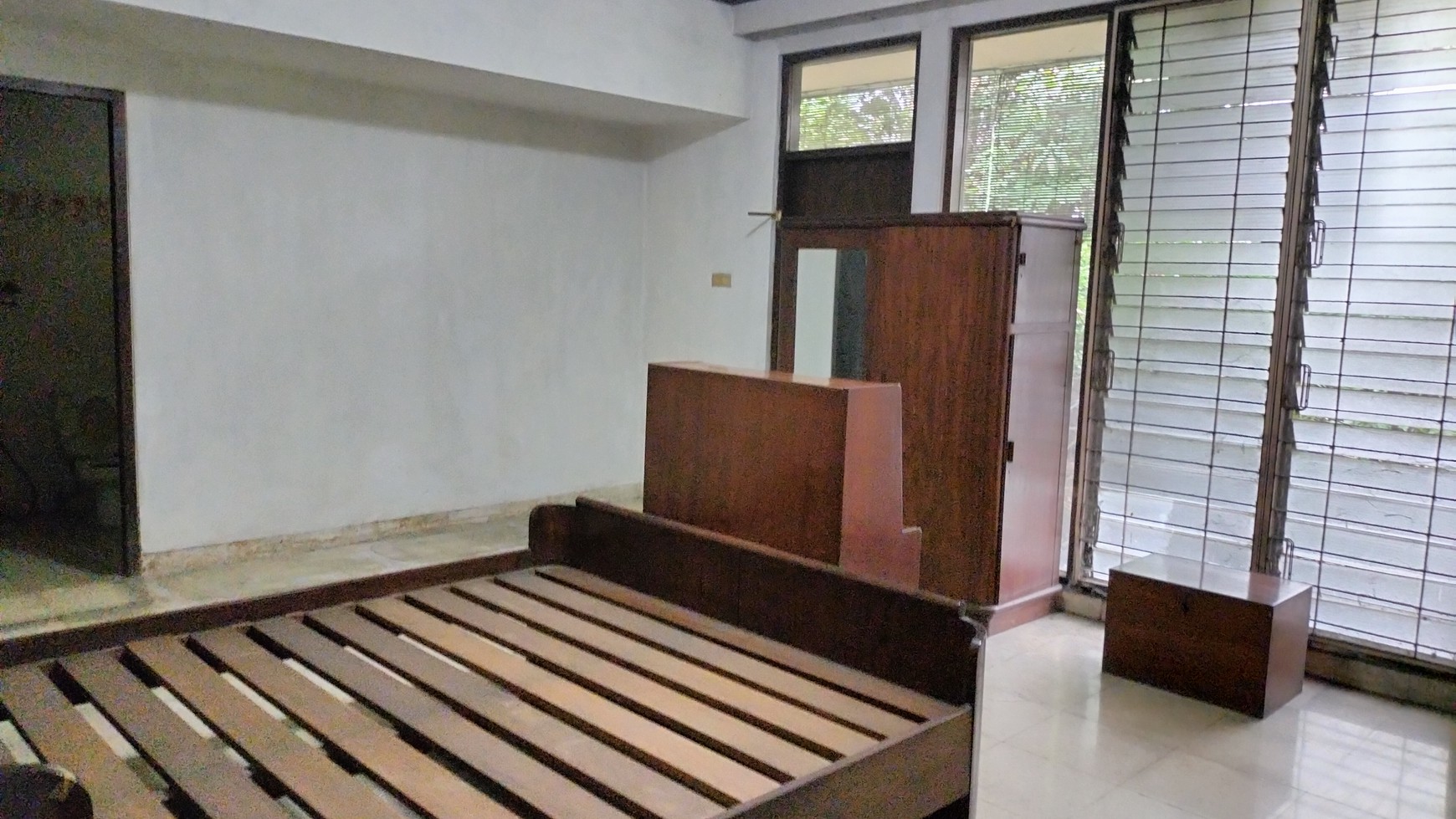 Dijual rumah asri Permata Hijau