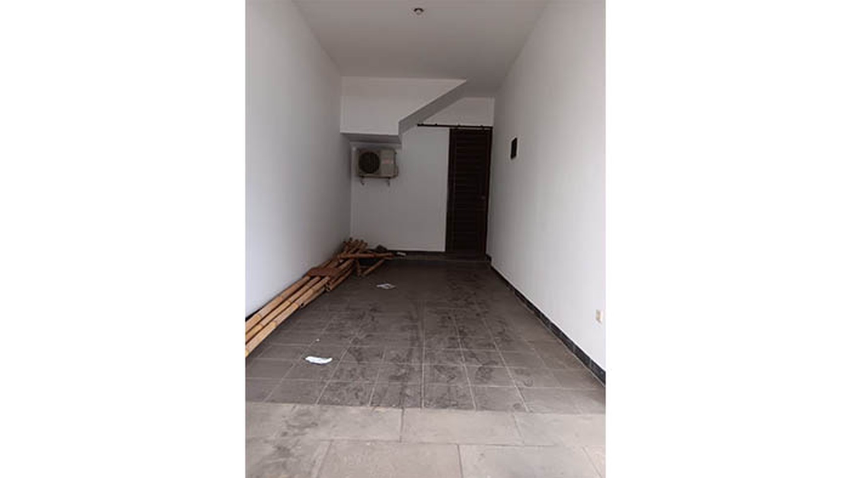 Rumah Kembang Abadi, Puri Indah Kembangan, Luas 10x15m2