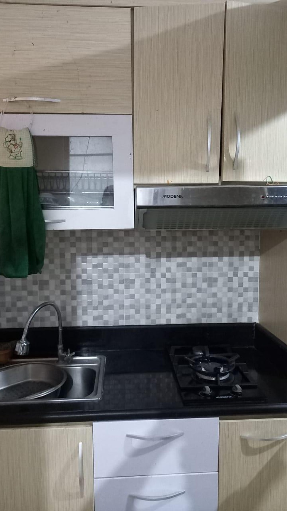 1696. Dijual Apartemen Gunawangsa Manyar B 