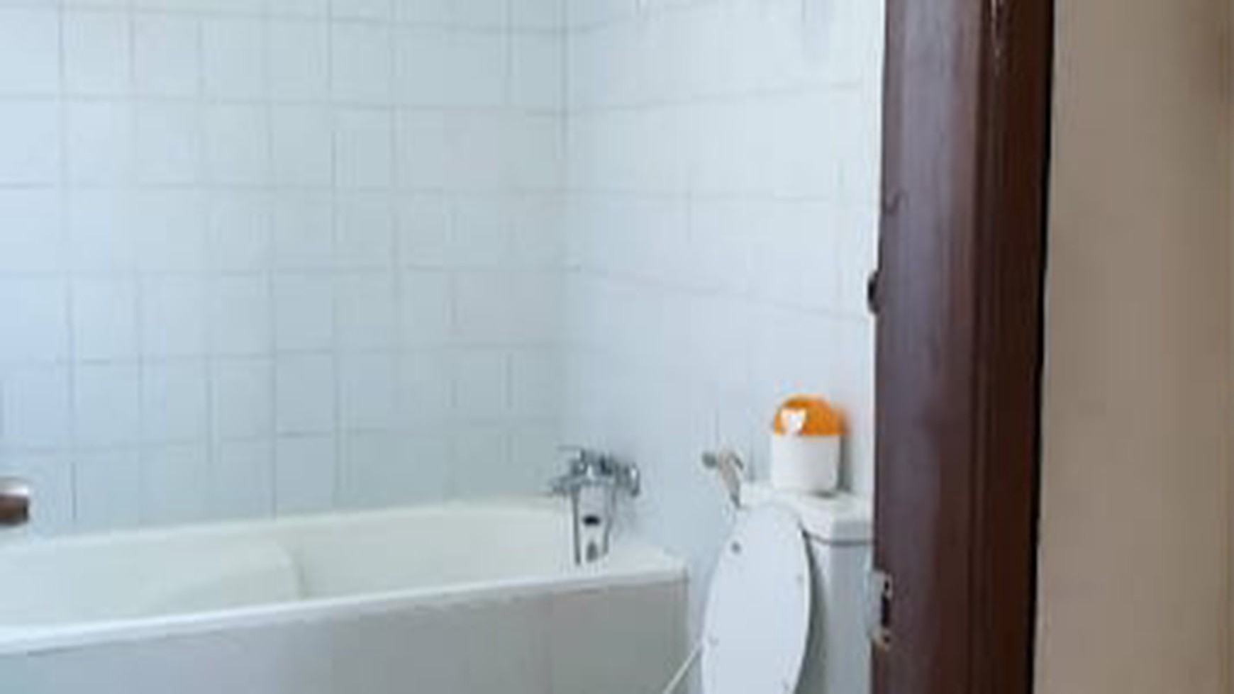 1701. Dijual Murah Villa Jl Raya Metro , Batu Jawa Timur