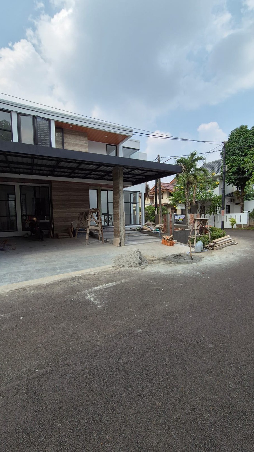 Rumah brand new, lokaso di hook, dalam cluster di Bintaro Sektor 9