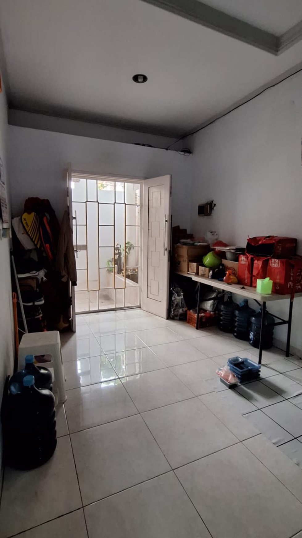 Dijual rumah siap huni di cengkareng