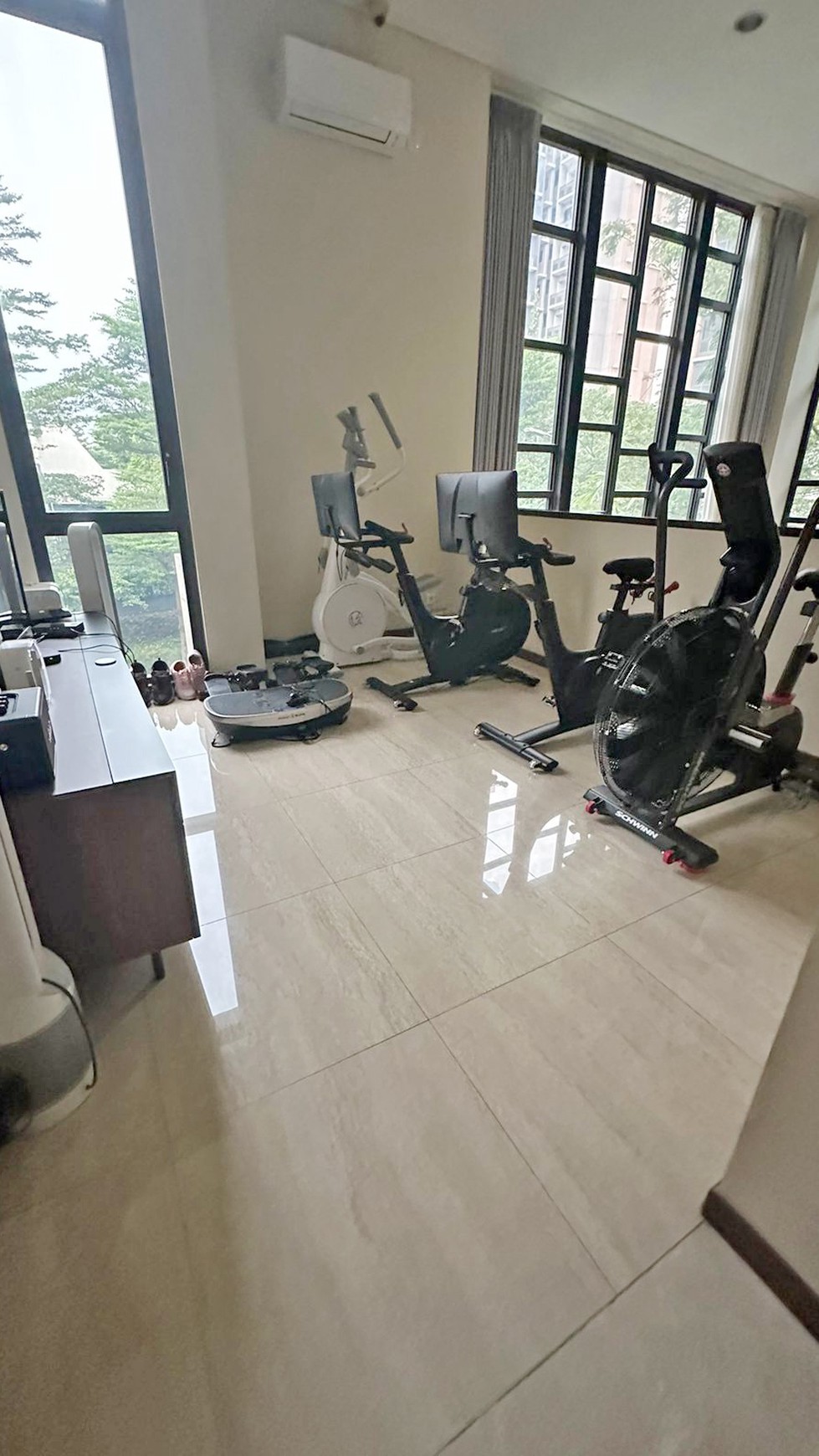 Dijual Rumah Lokasi Bagus di Cluster Lancewood BSD City