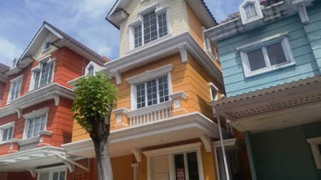 Dijual Rumah di JL. Bauman - Omaha Village Gading Serpong Tangerang